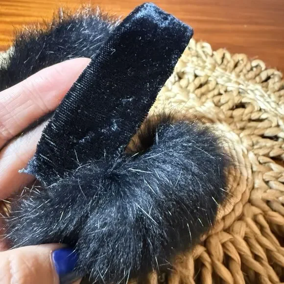 Vintage‎ Fur Earmuffs Geuine Rabbit Black on Velvet Headband EUC Hats